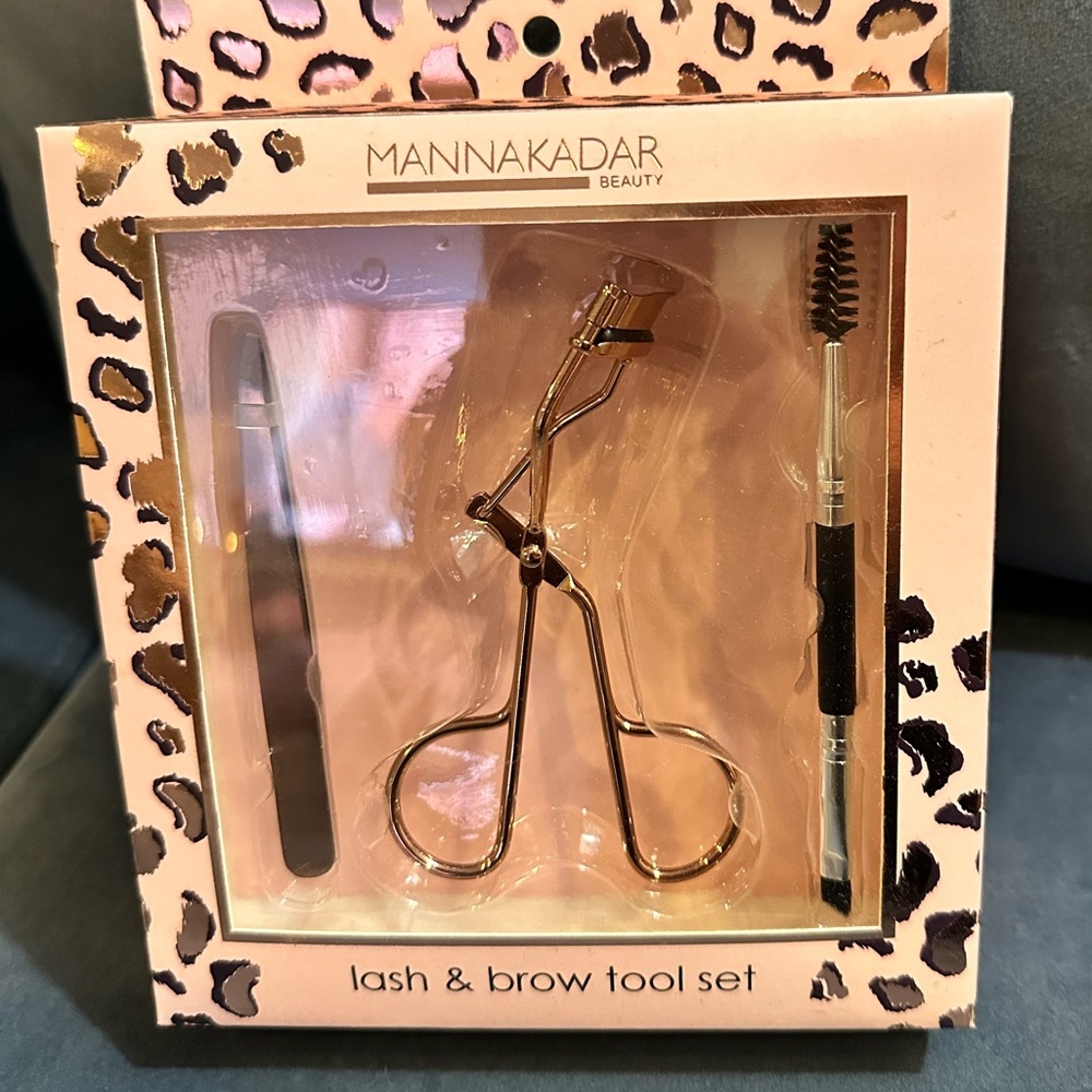 NIB Manna Kadar Lash & Brow Tool Set
